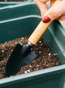 3 件套花卉和多肉植物园艺工具，包括松土铲、移栽铲和手耙