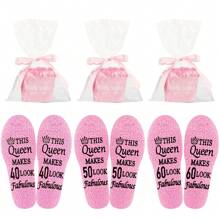 1 paire Cadeaux d'anniversaire de 40e/50e/60e pour femmes et hommes, jolies chaussettes drôles et amusantes. Chaussettes douces et confortables pour hommes et femmes, antidérapantes et moelleuses. Cadeaux pour épouse, mari, mère, père pour leur anniversaire