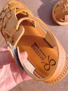 1Pair Boys Sandals Fashion Cut-Outs Soft Bottom Kids Beach Sandals Non-Slip Children Shoes Closed Toe For Summer