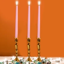 Set de 6 velas LED a batería con control remoto, velas con forma de cono con llama 3D, luces sin llama con parpadeo y luz amarilla cálida, para decoración de cumpleaños, hogar, habitación, Halloween, decoración del hogar, regalos, velas LED, luces de vela falsas