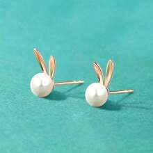 زوج من حلقات الأذن ذات أذني الأرنب اللطيفة المرصعة باللؤلؤ، إكسسوارات مجوهرات ذات تصميم أذن الأرنب من موضوع عيد الفصح، حلقات أذن لؤلؤية أنيقة، هدية مثالية لعيد الفصح