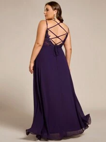 EVERPRETTY Plus Chiffon Spaghetti Strap Plunging Backless Pleated Bridesmaid Dresses - Purple - View 2