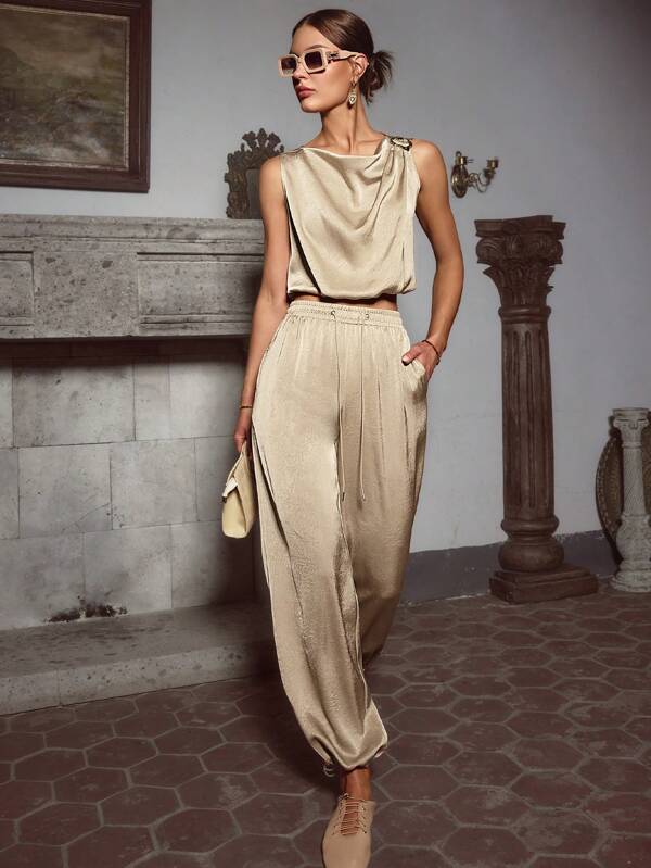 Sollinarry Completo casual da donna composto da top senza maniche con colletto alla coreana e decorazione con bottoni in metallo, e pantaloni lunghi con vita con coulisse, adatto per vacanze e brunch