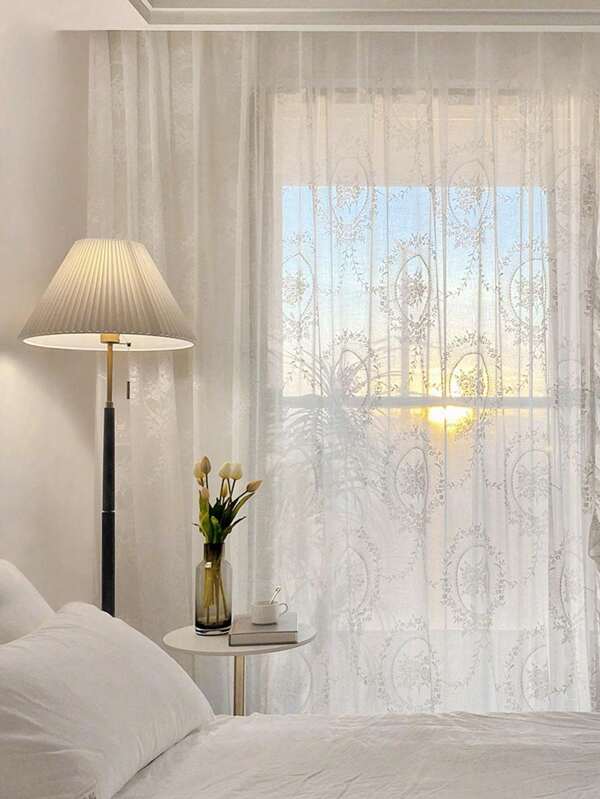 1 Stück französischer Spitzen-Vorhang mit delikatem mittlerem Blumenmuster