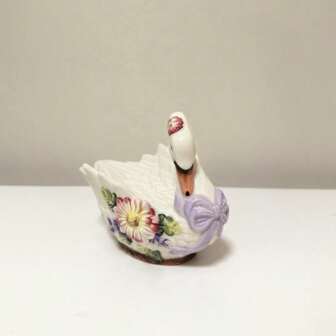 1 pieza Plato de jabón de cerámica pintado a mano con diseño de cisne, mariposa y concha, para cocina, baño, encimera del balcón, soporte decorativo de jabón