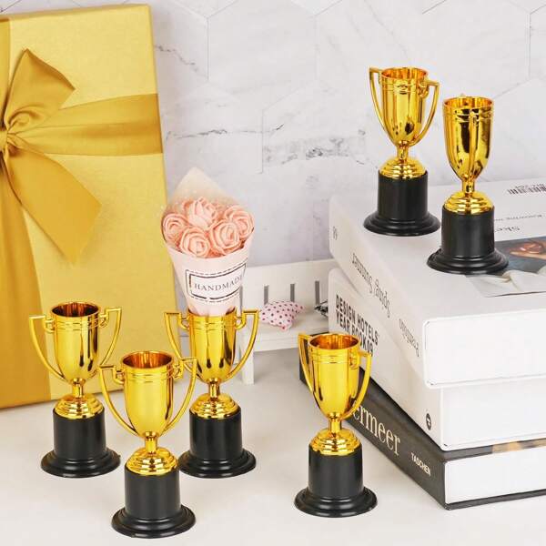 6pcs Party Event Game Honor Gold Small Trophy Mini Fun Awards Plastic Trophy Mini Props, Suitable For Family Gatherings, Events, Parties