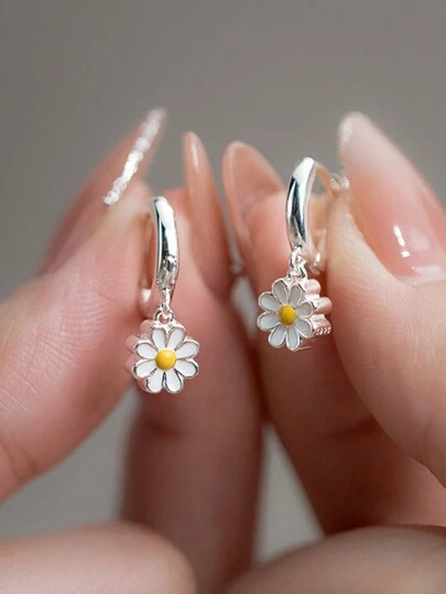 一对雏菊吊坠耳环，女性自然风格，百搭春季配饰，女士礼物