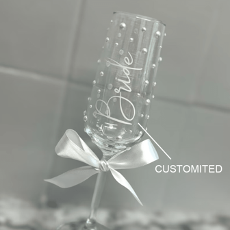 Personalised Bride Champagne Flute, Prosecco Flute, Champagne Glass With Faux Pearls And Ribbon, Wedding Day Gifts, Wedding, Bride To Be,Valentine's Day Gift,Multi-Functional, Ornamental,Anti-Mold,Reusable,Easy To Clean,Adorable,High-Quality,Cute,Modern,Custom,Personalized,Unique,Ideal Gifts For Him,Ideal Gifts For Her,Her,Girlfriend,Family,Friends,Son,School Students,Workers,Kids,Dining Room,Bathroom,Living Room,Bedroom,Office,Tea Room,School,Home,Delicate Romance