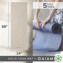 Esterilla de yoga Gaiam de 5 mm de grosor.Impresión premium gruesa, antideslizante, tapete de ejercicio y fitness, para todo tipo de yoga, pilates y entrenamientos de piso (173 x 61 x 5 mm) - Reloj de sol índigo - Ver 9