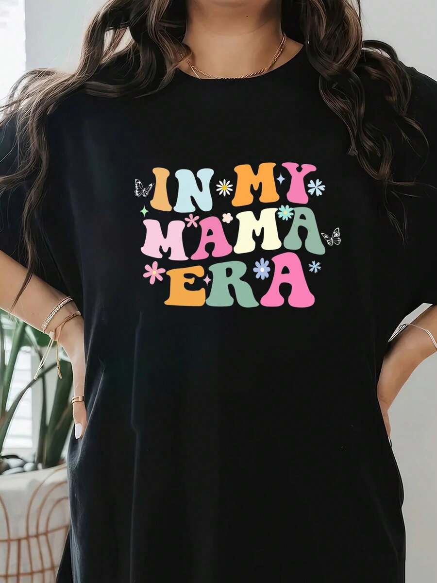 Mama T-Shirt For Women Colorful Letter In My Mama Era Print Flower Butterfly Pattern Mom Shirt Mama Gift Casual Top Print T-Shirt, Short Sleeve Round Neck Casual Top For Summer & Spring, Women's Clothing - 黑色 - 查看 1