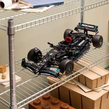 Juego de construcción de Technic del Mercedes-AMG F1 W14 E Performance, modelo a escala de coche de carreras, regalo para adultos, modelo de construcción y exhibición con detalles auténticos para el hogar u oficina, 42171 - 1 color - Ver 4
