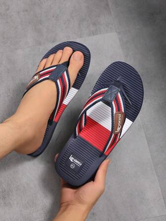 Fritidstofflor för män, utomhusstrandsandaler, platta halkfria lättviktsflip flops som andas