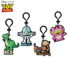 Disney 1/4 件迪士尼玩具总动员钥匙扣情人节情侣礼物官方授权卡通可爱 PVC 钥匙圈巴斯光年警长伍迪弹簧狗个性情侣车钥匙扣包包吊坠小礼物休闲适合送给朋友或包包装饰 - 玫紅色 - 查看 5