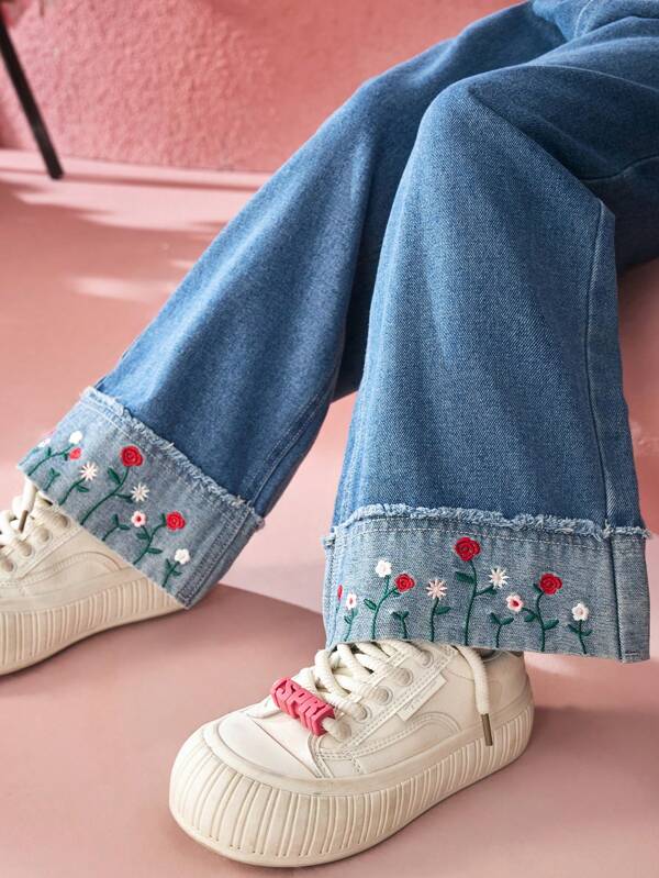 ASK JUNIOR Jeans de niña preadolescente ASK JUNIOR con dobladillo y puños bordados, lavado vintage