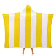 1pc Colorful Printed Hooded Beach Towel, Soft Quick Dry Anti-Sand Travel Blanket, Super Absorbent Lightweight Beach Poncho Towel Made Of Microfiber, Perfect For Beach, Travel, Gift For Family, Friends, Mother's Day Flowers, Personalized Gifts For Mom, Last Minute Gifts, Mother's Day Ideas, Mothering Sunday Gifts, Handmade Cards For Mum, Best Mother's Day Gifts Under $50