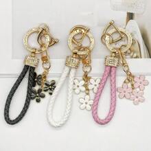 TTOBS 1pc Elegant Leather String Car Key Chain With Lovely Flower Shape Pendant - , Fashionable And Multifunctional Women's Keychain - Available In Multiple Colors, A Perfect Car Owner Accessory And Fashionable Gift Idea