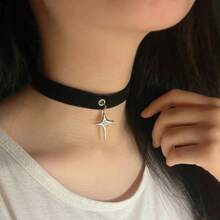 Elegant Vintage Creative Choker, Women's Velvet Collarbone Chain, Women's Fashionable Choker, Cross & Four-Pointed Star Distinctive Choker, Women's Short Necklace For Covering Scar, Glamorous Sensual Neck Ring