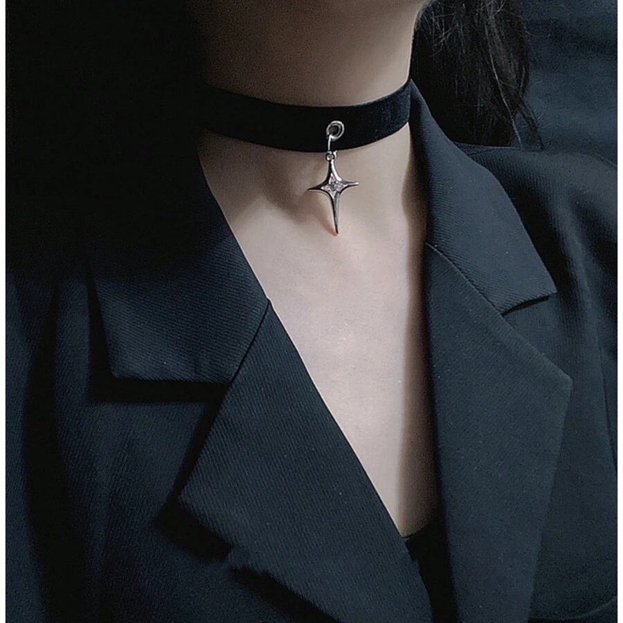 Elegant Vintage Creative Choker, Women's Velvet Collarbone Chain, Women's Fashionable Choker, Cross & Four-Pointed Star Distinctive Choker, Women's Short Necklace For Covering Scar, Glamorous Sensual Neck Ring