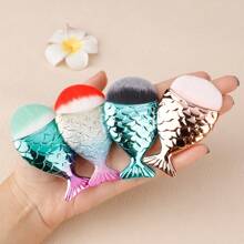 1pc Small Fish-Shaped Foundation Brush, Powder Blush Brush, Makeup Brushes Tool - Multicolor - View 3