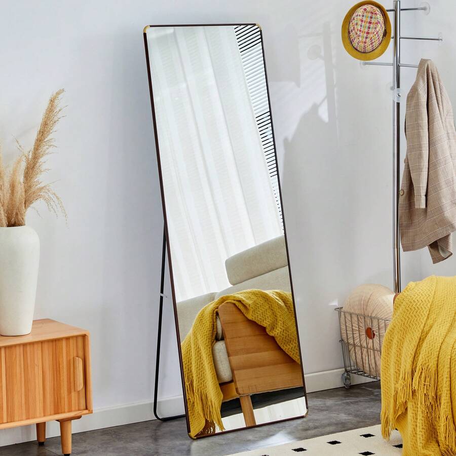 MoolSun Wavy Full-Length Mirror, Covered With Flannel Fabric,Modern Aluminum Alloy Full Body Mirror - Self-Supporting Floor/Wall Mounted Design For Living Room, Bedroom, Full Body Mirror, Floor Standing Mirror, Wall Mounted Mirror Aluminum Alloy Frame, Self-Supporting Design,Bathroom & Entryway - Sleek Space-Saving Home Décor With Warm Modern Aesthetic & Durable Frame - Màu óc chó (khung hợp kim nhôm 65 * 23,2 ") góc R hình chữ nhật - Xem 1