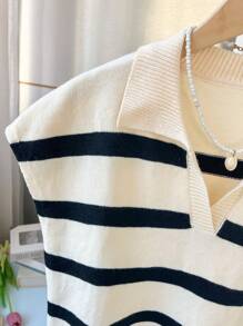 FOR BEAUTY Spring/Summer New Retro Striped Contrast Color Lapel Sleeveless Knit Vest Top, Loose Casual Pullover Sweater, Suitable For Work Commute, Outing, Holiday, Date, Graduation Ceremony - Apricot - View 5