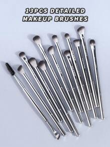 MAANGE 13件套专业软毛长铝管化妆刷套装，包括睫毛刷、眼影刷、眉刷、晕染刷、唇刷、高光刷、遮瑕刷，适用于粉状、液体、膏状化妆品，是日常使用和旅行的理想之选，也是送给朋友的完美化妆配件礼品套装。