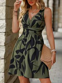 1 件女式花卉印花腰部收紧 A 字迷你连衣裙