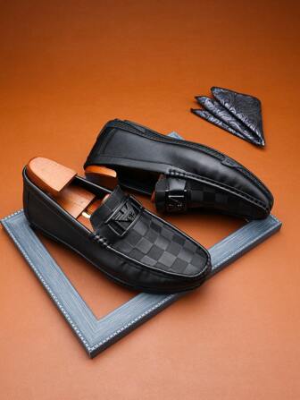 New Men's Loafers Low-Top Solid Color Plaid Pattern Metal Buckle Decor Leather Shoes, Suitable For Party, Commute, Riding, Casual, Travel, Camping, Fashionable & Versatile