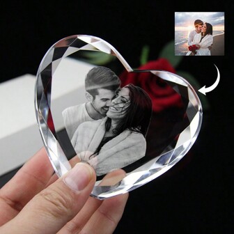 [Customized] Laser Engraved Heart Shape High Transparency Glass European Style Portrait Pet Decor, Birthday Graduation Gift, Valentine's Day Gift For Lover, Commemorative Item Gifts