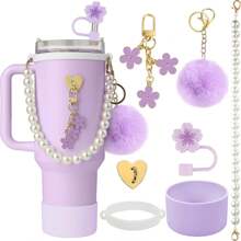 Set de 7 accesorios para taza, que incluye 1 pieza de correa para botella de agua con asa de perlas falsas, 1 pieza de bota de silicona, 1 pieza de tapa con pajita de silicona, 1 pieza de gancho con forma de corazón, 2 piezas de encantos para tumblers de 40 oz y 30 oz - Perfecto para el Día de la Mujer, San Valentín, Día de la Madre, útiles escolares