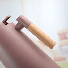 1000ML/33.8oz 真空隔热热水瓶，带按钮一键式分配器，北欧风格热水瓶，塑料外壳和玻璃内胆，咖啡壶，重返校园 - 黑色 - 查看 6