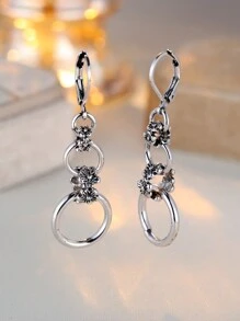 1 par de pendientes de flor con arreglo triple de color plateado vintage y delicado, adecuados para uso diario, fiesta y baile de graduación de mujeres y adolescentes, un buen regalo para cumpleaños o aniversario.