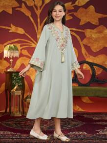 少女刺绣 V 领长袖连衣裙，宽松阿拉伯风格长袍