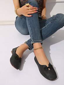 Women's Flat Shoes > Women's Flat Shoes, New Chinese Style Mary Jane Flat Versatile Embroidered Strap Shallow Retro National Style Shoes - Black - View 2