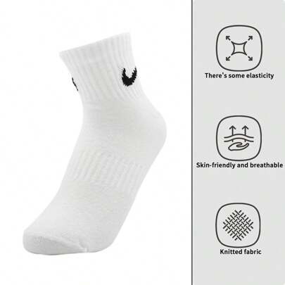 Nike U NK EVERYDAY LTWT ANKLE 3PR çabuk kuruyan antrenman çorabı 3 çift destekleyici, rahat ve yumuşak SX7677-100