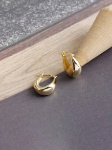 一对925纯银U形耳环，简约优雅，适合日常佩戴、参加派对，也可作为情人节礼物。 - U型 - 查看 3