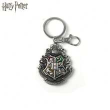 WB 1 pièce Porte-clés de Harry Potter Poudlard. Accessoire de porte-clés en métal décoratif, cool, coloré, de dessin animé. Idéal pour les vêtements, les sacs, les sacs à dos, les chapeaux, les bandeaux, les revers. Un cadeau amusant et collectionnable pour les fêtes d'anniversaire, les mariages, Noël, les articles de fans d'anime.