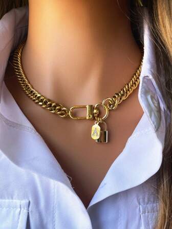1 pièce Cadenas avec pendentif de cadenas et pendentif lettre avec diamants, collier avec lettre initiale, style unique et haut de gamme, convient aux filles pour un port quotidien personnalisé.