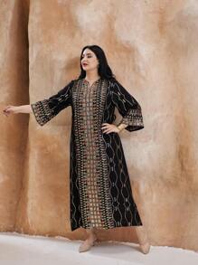 Abito lungo in stile arabo elegante con ricami dorati e paillettes, in stile tradizionale da primavera/estate, tipico del Ramadan