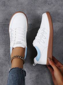 Zapatillas deportivas de mujer informales y planas, zapatos deportivos para uso exterior con suela blanda y versátiles de moda