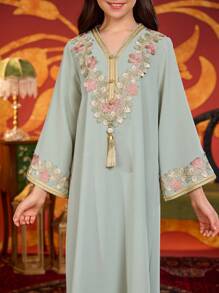 少女刺绣 V 领长袖连衣裙，宽松阿拉伯风格长袍