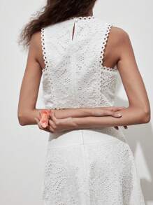 1 chiếc áo croptop không tay thêu hoa khoét rỗng kiểu vintage, họa tiết hoa ngẫu nhiên. - trắng - Xem 8