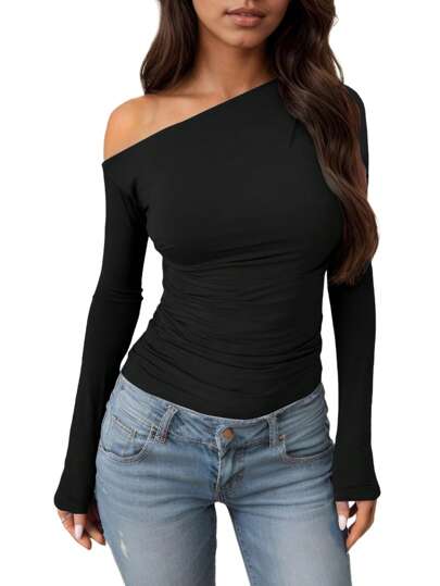 Women's Asymmetric Neckline Sexy Asymmetrical Shoulder Ruched Cropped Top, Fitted Stylish Clubwear Long Sleeve T-Shirt, Essential For Slim Figures
