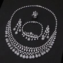 1 set modieuze en luxe sieradenset met kubieke zirkonia, geschikt voor damesfeesten en banketten