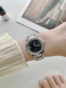 1 pieza Reloj de mujer vintage estilo cuadrado plateado, reloj de cuarzo elegante y de moda, apropiado para uso diario, fiestas, citas, vacaciones, como regalo y otras ocasiones, incluye herramienta de ajuste para la decoración de la muñeca.