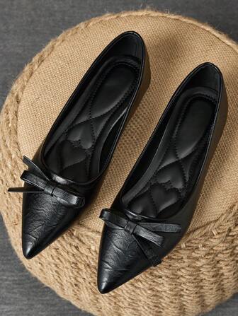 WHDXY Damer i fransk stil, dekor med spetsad tå, svarta retro loafers, mångsidig och elegant.