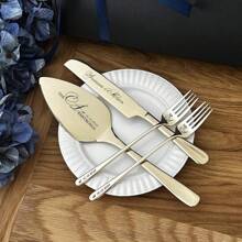 Set de 4 bucăți personalizat pentru tort de nuntă, set de tăiere a aluatului argintiu gravat personalizat, suvenir pentru casă nouă pentru cupluri, furculițe, cuțit argintiu, tacâmuri din oțel inoxidabil, set de tăiere a tortului