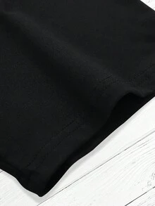 女士短袖 T 恤，常规版型爱心三叶草印花 T 恤，女士圆领舒适休闲运动短袖上衣，女士黑色衬衫，春夏服饰