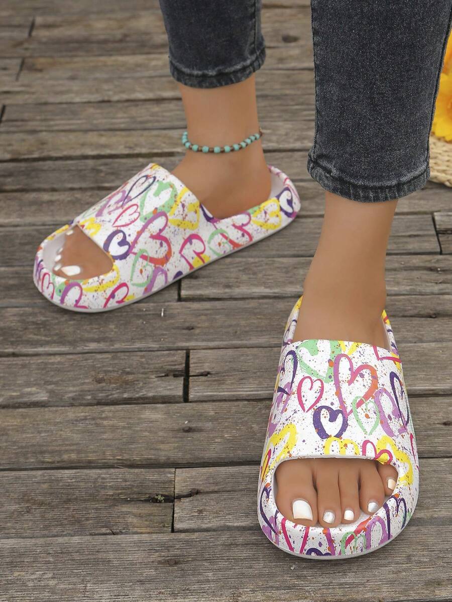 1 双女童厚底防滑舒适拖鞋，户外休闲心形随机印花沙滩度假凉鞋，适合青少年，夏季 - 白色 - 查看 1