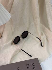 1pc Ultra-Light Children Glasses, Comfortable Wear, Fashionable For Photo Shooting, Party, Travel, Personalized, Cute Heart-Shaped Design